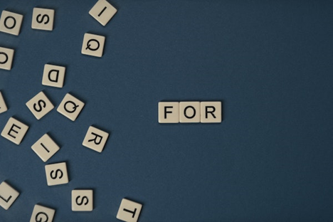 دليلك النحوي لأدوات الربط والاقتران في اللغة الإنجليزية